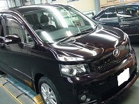 TOYOTA　トヨタ　ヴォクシーZS　磨き前